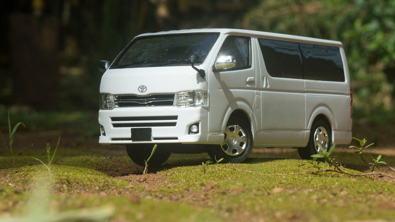 Illustration for article titled Super Saturday - Aoshima Toyota Hiace
